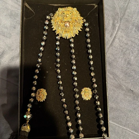 HEIDI DAUS LARIAT LION CRYSTAL BEADED NECKLACE & EARRINGS AND PIN SET - Picture 5 of 8